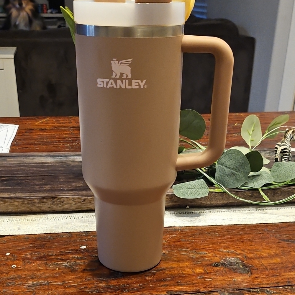 Stanley Beige Travel Mug with Handle